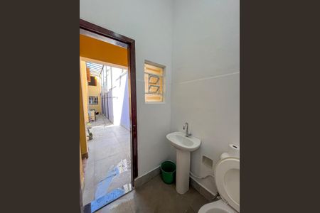 Casa à venda com 190m², 4 quartos e 2 vagasBanheiro de serviço