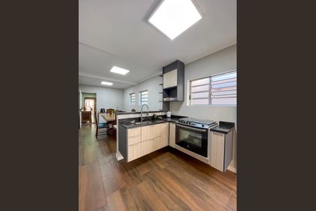 Casa à venda com 190m², 4 quartos e 2 vagasCozinha