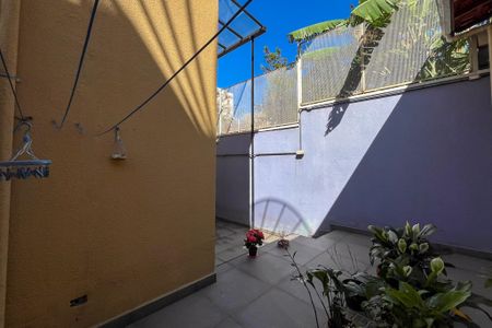 Casa à venda com 190m², 4 quartos e 2 vagasQuintal