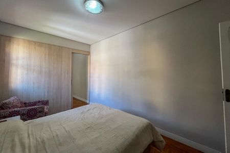 Casa à venda com 190m², 4 quartos e 2 vagasSuite