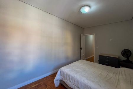 Casa à venda com 190m², 4 quartos e 2 vagasSuite