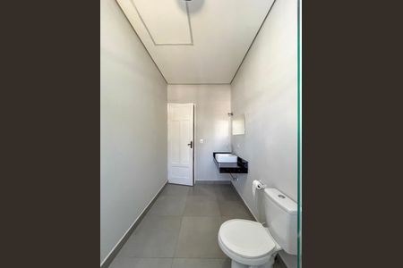 Casa à venda com 190m², 4 quartos e 2 vagasBanheiro 