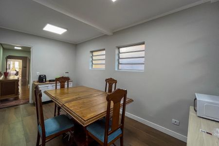 Casa à venda com 190m², 4 quartos e 2 vagasCopa