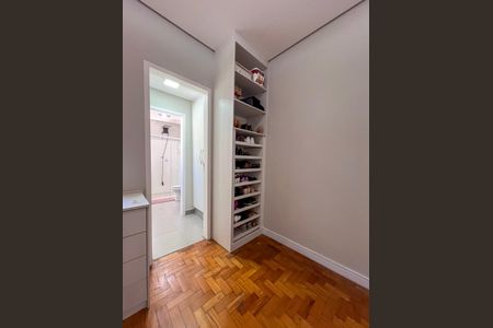 Casa à venda com 190m², 4 quartos e 2 vagasCloset