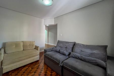 Casa à venda com 190m², 4 quartos e 2 vagasSala