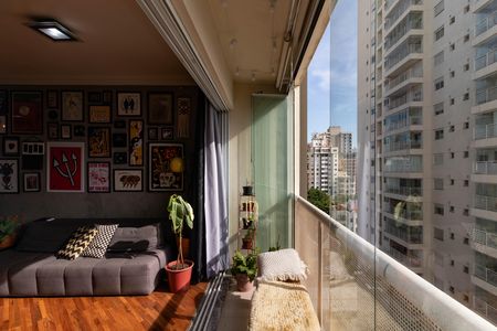 Varanda de kitnet/studio à venda com 1 quarto, 43m² em Barra Funda, São Paulo