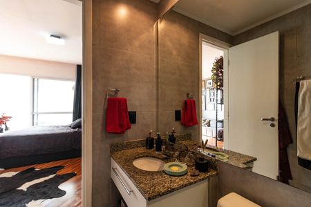 Banheiro de kitnet/studio para alugar com 1 quarto, 43m² em Barra Funda, São Paulo