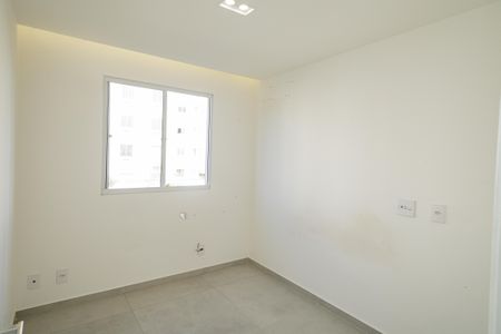 Quarto 1 de apartamento para alugar com 2 quartos, 40m² em Campo Grande, Rio de Janeiro