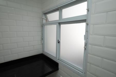 Apartamento para alugar com 40m², 2 quartos e sem vaga Apartamento para alugar com 40m², 2 quartos e sem vagaJanela cozinha