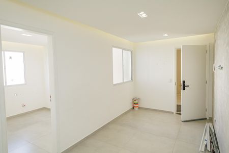 Sala de apartamento para alugar com 2 quartos, 40m² em Campo Grande, Rio de Janeiro
