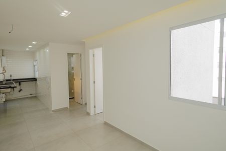 Sala de apartamento para alugar com 2 quartos, 40m² em Campo Grande, Rio de Janeiro