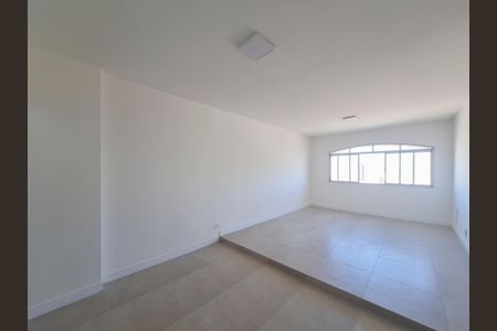 Apartamento para alugar com 103m², 3 quartos e 1 vaga Apartamento para alugar com 103m², 3 quartos e 1 vagaSala