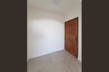 Apartamento para alugar com 103m², 3 quartos e 1 vaga Apartamento para alugar com 103m², 3 quartos e 1 vagaEntrada