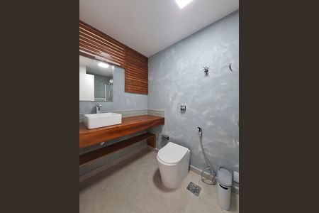 Apartamento para alugar com 103m², 3 quartos e 1 vaga Apartamento para alugar com 103m², 3 quartos e 1 vagaBanheiro