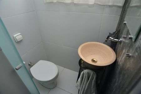 Apartamento para alugar com 100m², 2 quartos e 1 vaga Apartamento para alugar com 100m², 2 quartos e 1 vagaBanheiro Suíte