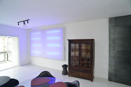 Apartamento para alugar com 100m², 2 quartos e 1 vaga Apartamento para alugar com 100m², 2 quartos e 1 vagaSala