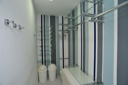 Apartamento para alugar com 100m², 2 quartos e 1 vaga Apartamento para alugar com 100m², 2 quartos e 1 vagaCloset
