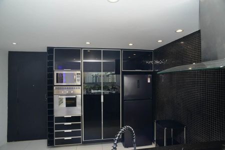 Apartamento para alugar com 100m², 2 quartos e 1 vaga Apartamento para alugar com 100m², 2 quartos e 1 vagaCozinha