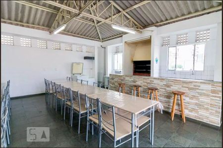 Apartamento para alugar com 50m², 2 quartos e 1 vaga Apartamento para alugar com 50m², 2 quartos e 1 vagaÁrea comum - Salão de festas