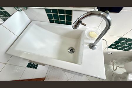 Apartamento para alugar com 50m², 2 quartos e 1 vaga Apartamento para alugar com 50m², 2 quartos e 1 vagaBanheiro