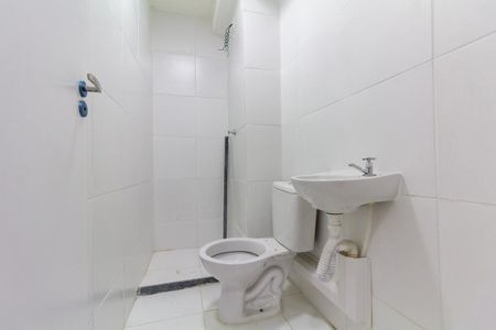 Apartamento para alugar com 41m², 2 quartos e sem vaga Apartamento para alugar com 41m², 2 quartos e sem vagaBanheiro