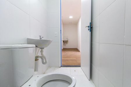 Apartamento para alugar com 41m², 2 quartos e sem vaga Apartamento para alugar com 41m², 2 quartos e sem vagaBanheiro