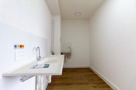 Apartamento para alugar com 41m², 2 quartos e sem vaga Apartamento para alugar com 41m², 2 quartos e sem vagaCozinha e Área de Serviço