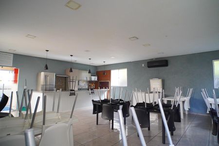 Apartamento à venda com 52m², 2 quartos e 1 vaga Apartamento à venda com 52m², 2 quartos e 1 vagaÁrea comum - Salão de festas