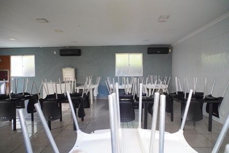 Apartamento à venda com 52m², 2 quartos e 1 vaga Apartamento à venda com 52m², 2 quartos e 1 vagaÁrea comum - Salão de festas