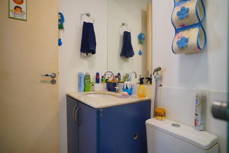 Apartamento à venda com 52m², 2 quartos e 1 vaga Apartamento à venda com 52m², 2 quartos e 1 vagaBanheiro