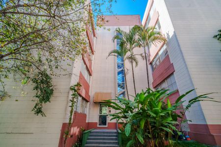 Apartamento à venda com 48m², 2 quartos e 1 vagaFachada do bloco