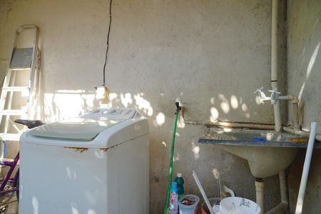 Casa para alugar com 63m², 2 quartos e 1 vagaÁrea de Serviço