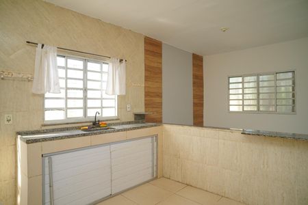 Cozinha de casa para alugar com 2 quartos, 63m² em Itaupuaçu, Maricá