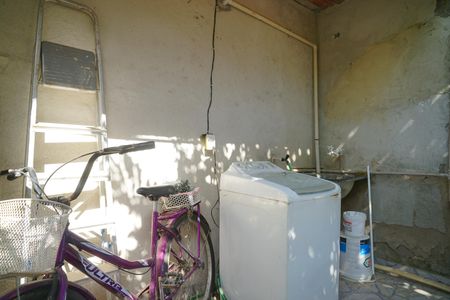 Casa para alugar com 63m², 2 quartos e 1 vagaÁrea de Serviço