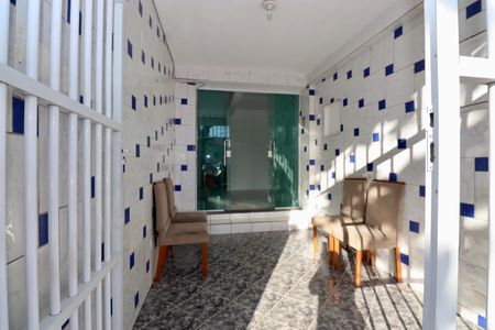 Casa para alugar com 90m², 2 quartos e sem vaga Casa para alugar com 90m², 2 quartos e sem vagaVaranda