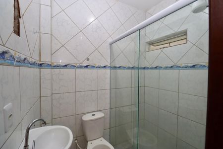 Casa para alugar com 90m², 2 quartos e sem vaga Casa para alugar com 90m², 2 quartos e sem vagaBanheiro Social