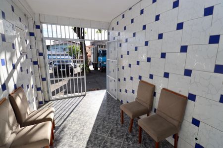 Casa para alugar com 90m², 2 quartos e sem vaga Casa para alugar com 90m², 2 quartos e sem vagaVaranda