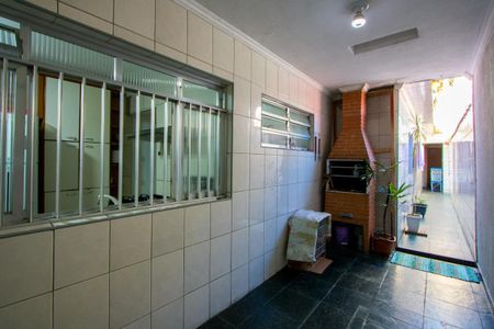 Casa à venda com 150m², 2 quartos e 2 vagasCorredor