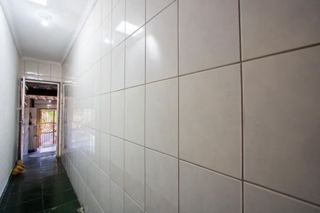 Casa à venda com 150m², 2 quartos e 2 vagasCorredor