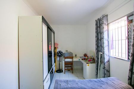 Casa à venda com 150m², 2 quartos e 2 vagasQuarto 2