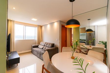 Sala de apartamento para alugar com 2 quartos, 44m² em Cidade São Mateus, São Paulo