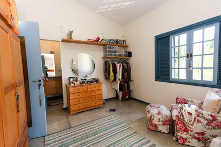 Casa à venda com 328m², 4 quartos e 4 vagas Casa à venda com 328m², 4 quartos e 4 vagassuíte 3