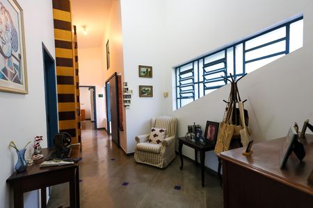 Casa à venda com 328m², 4 quartos e 4 vagas Casa à venda com 328m², 4 quartos e 4 vagashall das suítes