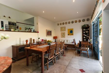 Sala 3 de casa à venda com 4 quartos, 328m² em Real Parque, São Paulo