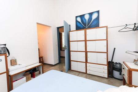 Casa à venda com 328m², 4 quartos e 4 vagas Casa à venda com 328m², 4 quartos e 4 vagassuíte 2