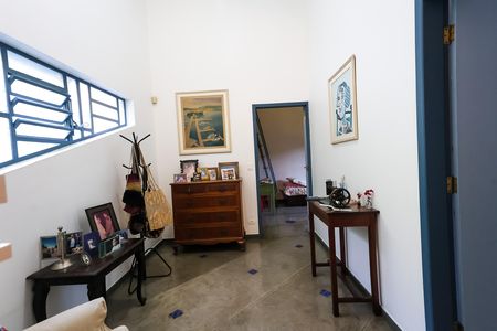 Casa à venda com 328m², 4 quartos e 4 vagas Casa à venda com 328m², 4 quartos e 4 vagashall das suítes