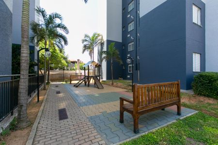Apartamento para alugar com 48m², 2 quartos e 1 vaga Apartamento para alugar com 48m², 2 quartos e 1 vagaÁrea comum - Playground