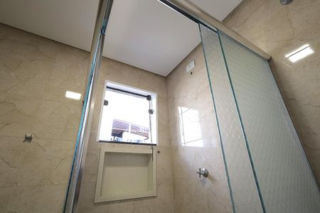 Casa à venda com 310m², 3 quartos e 6 vagas Casa à venda com 310m², 3 quartos e 6 vagasBanheiro Quarto Suíte 2