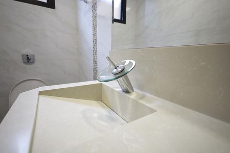 Casa à venda com 310m², 3 quartos e 6 vagas Casa à venda com 310m², 3 quartos e 6 vagasBanheiro