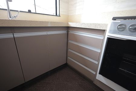 Casa à venda com 310m², 3 quartos e 6 vagas Casa à venda com 310m², 3 quartos e 6 vagasCozinha